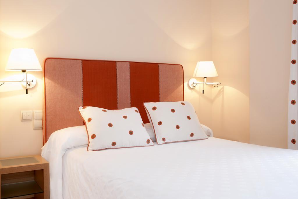 Apartamentos Sabinas Zaragoza Centro Room photo